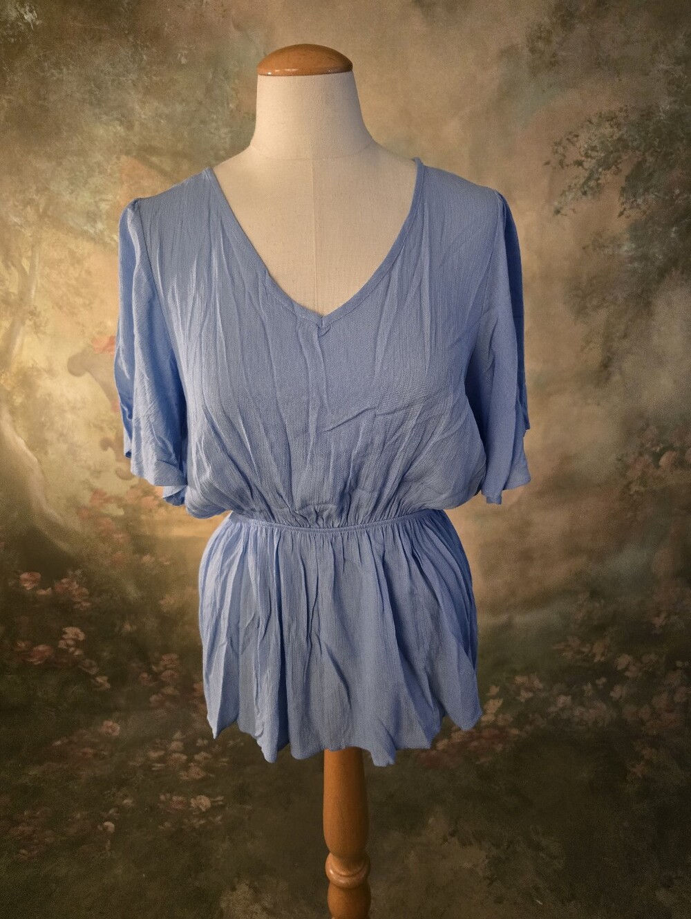 Honey Me Light Blue Vneck Flutter Sleeve Peplum Top S